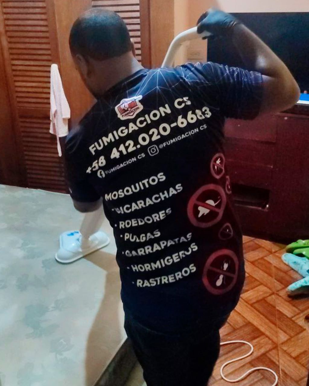 Foto del Proceso de Fumigación